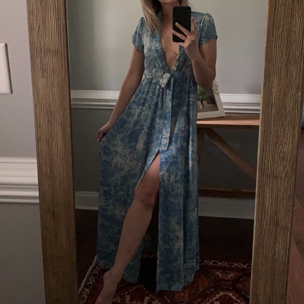 Stunning floor length maxi, brand new!